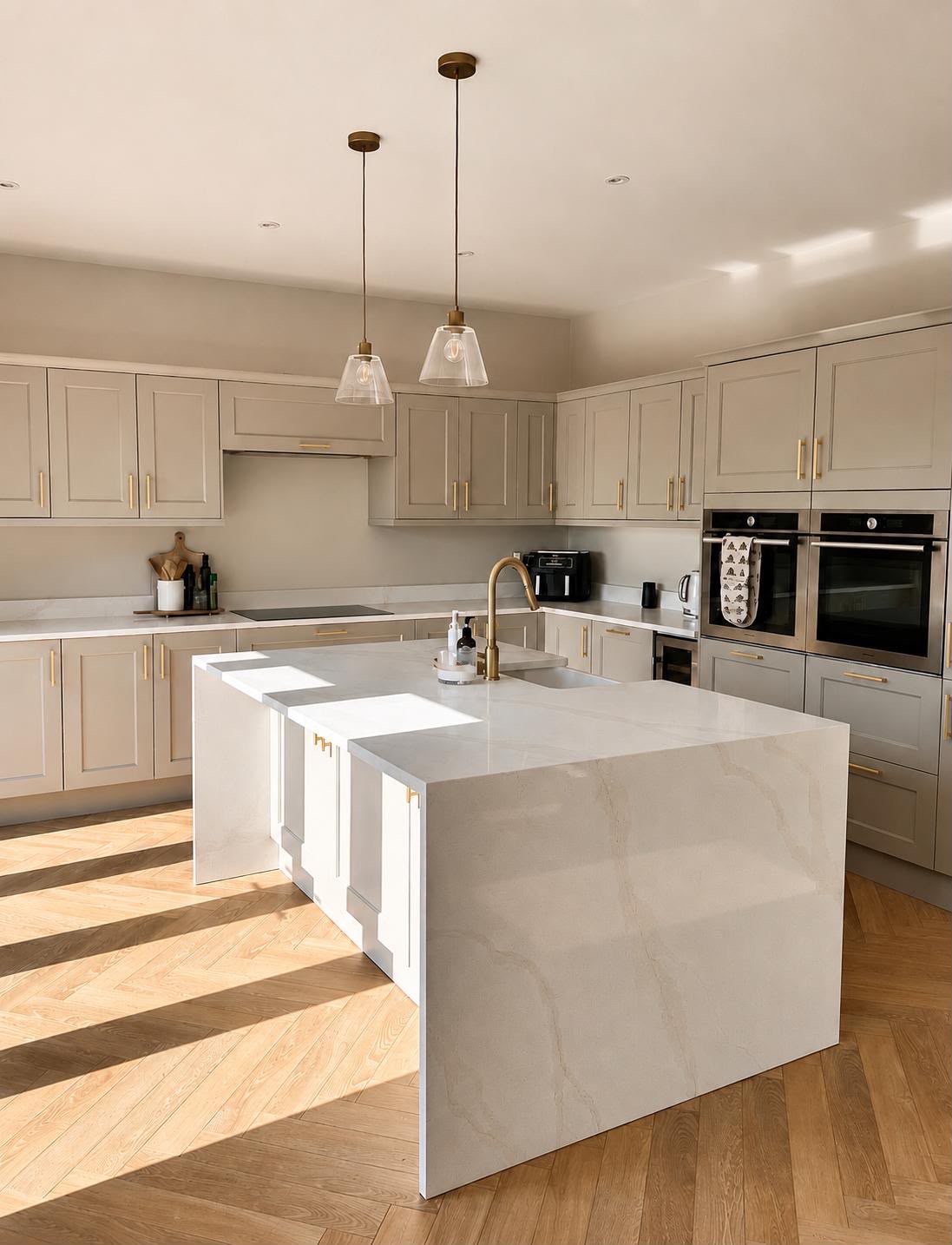 Cashmere Shaker Island, Hale